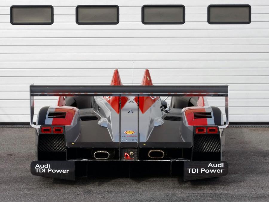  Audi R10 TDI 2008 года  (фото 11 из 57)